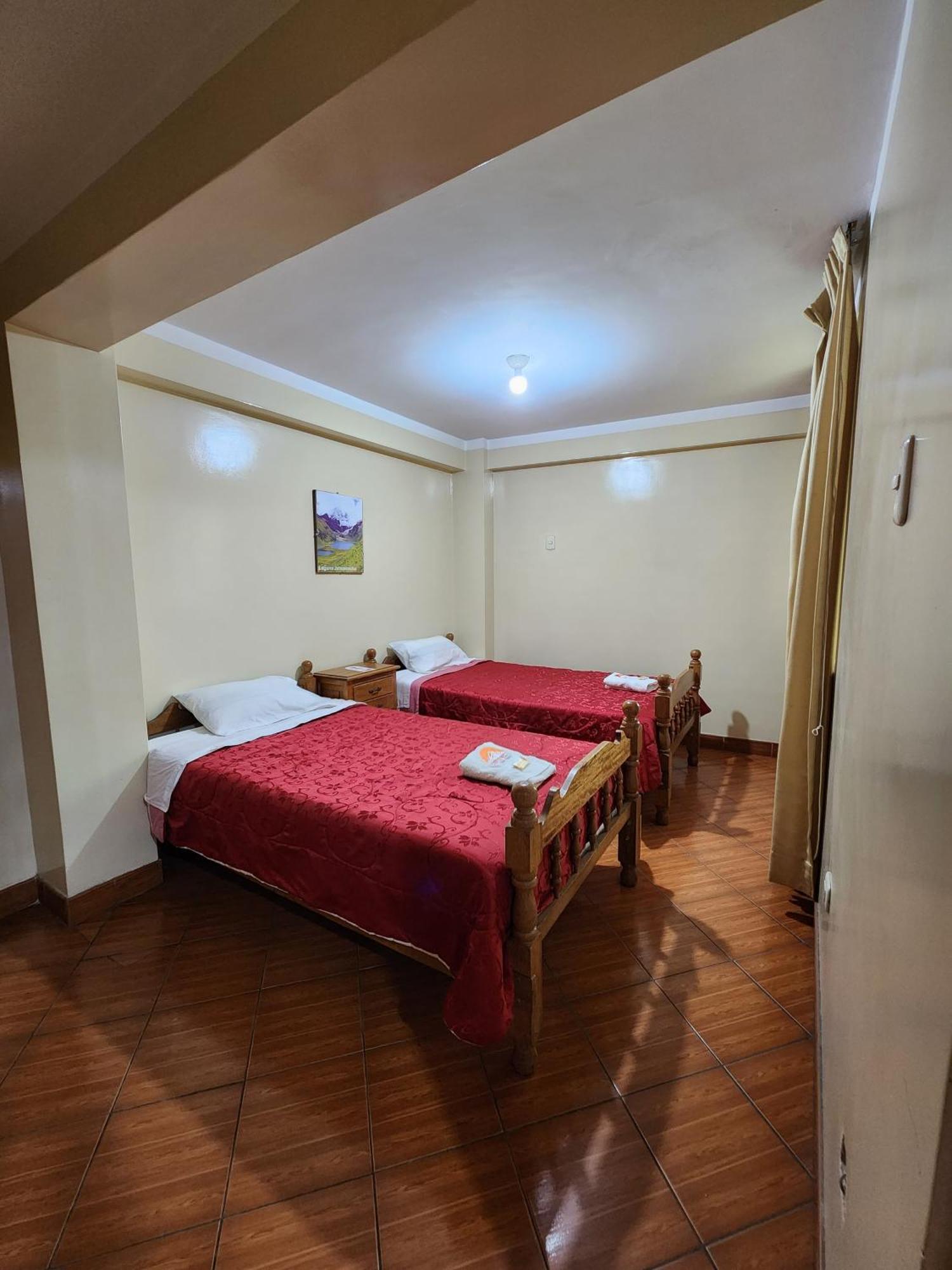 Lhotse Hostel B&B Huaraz  Exterior foto
